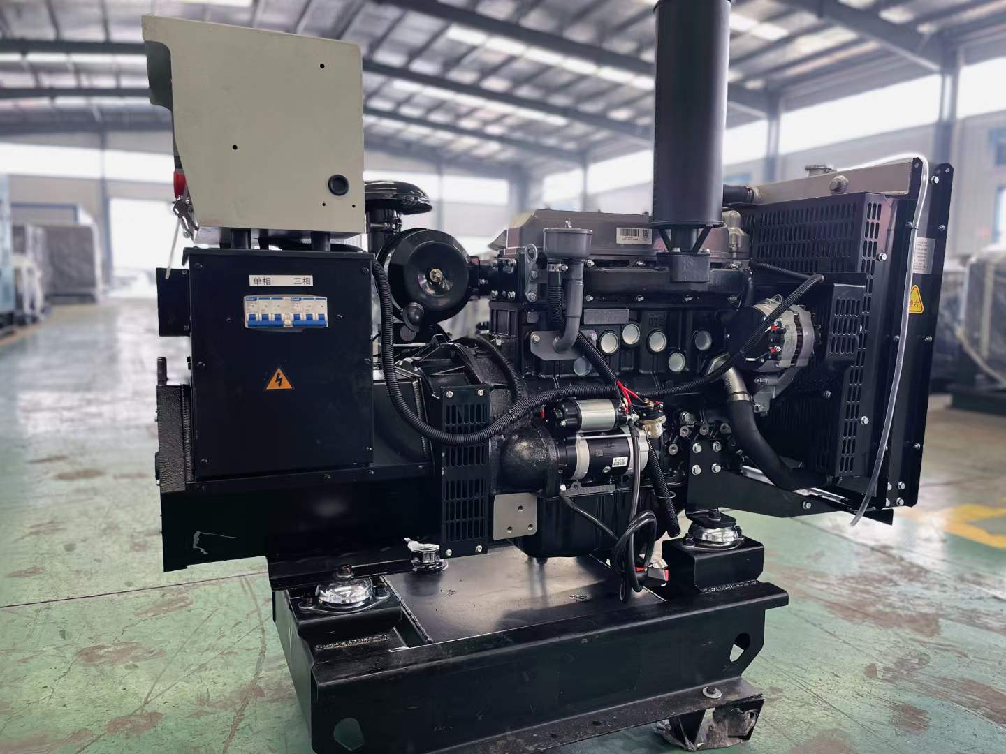 仁布如何降低电感性负载对发电机的影响？