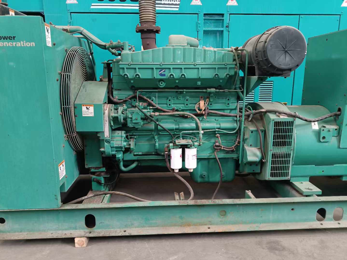 仁布过载会对 600kW 柴油发电机组造成哪些损害？