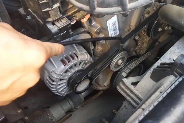 仁布转速传感器的工作原理是什么？